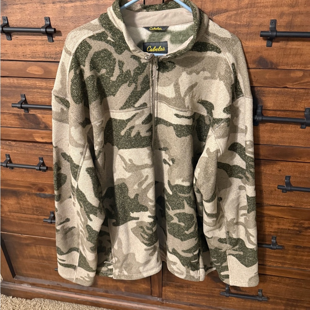 Cabela's Green and Tan Camouflage Fleece Jacket